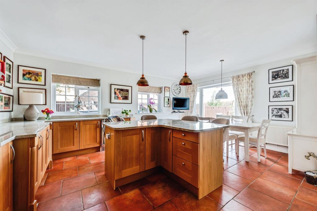 House in Hemel Hempstead - View 3