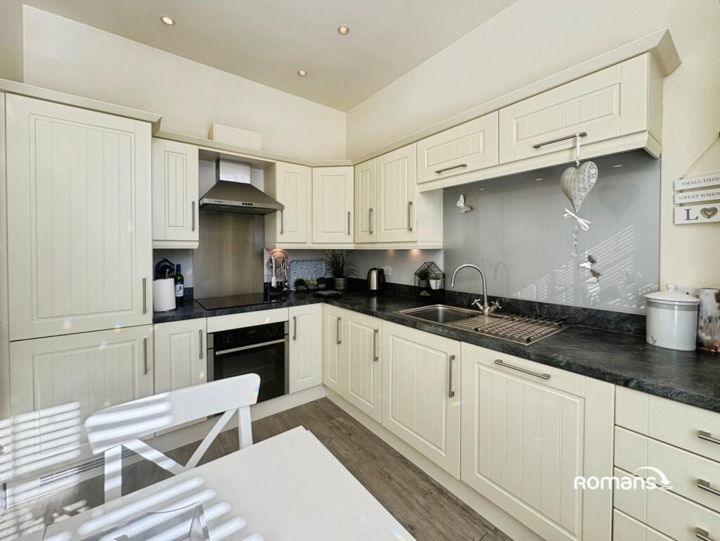 House in Basingstoke and Deane, Rooksdown - View 3