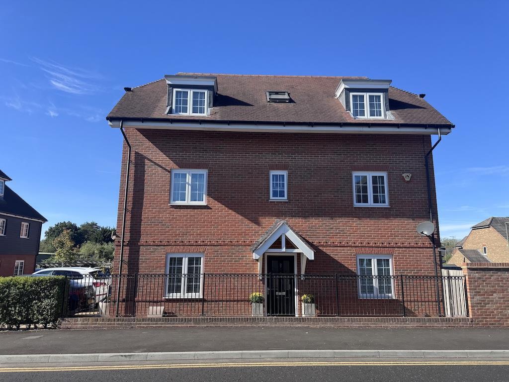 Main image of property: William Way, Godstone