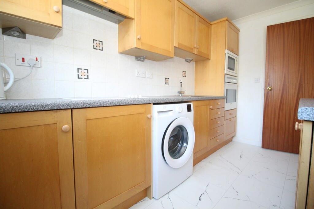 Additional image 5 of 2 Crombie Close, Westhill, Aberdeenshire, AB32 6ND