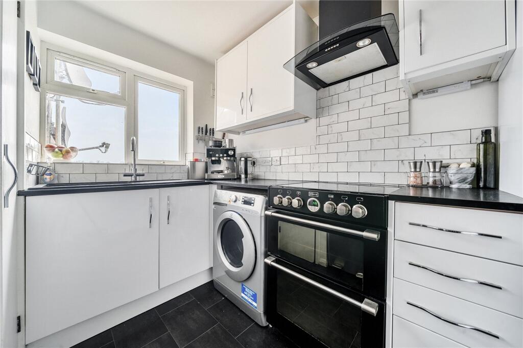 Main image of property: Deepfield Road, Bracknell, Berkshire, RG12