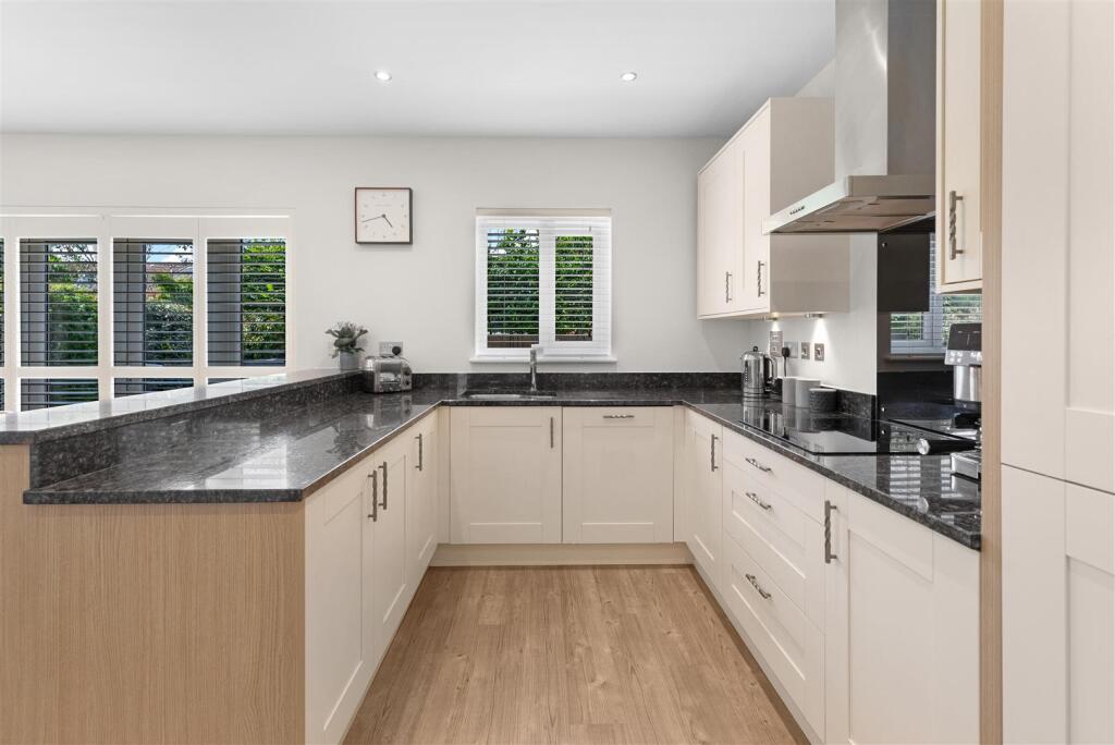 House in Northampton - View 5