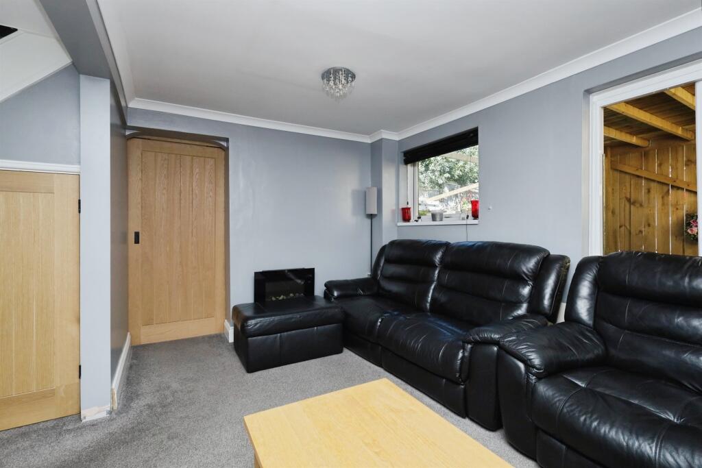 House in Eastbourne, East Sussex - View 4