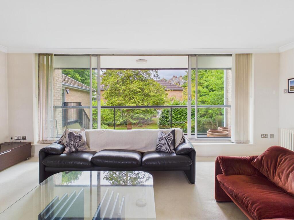 Apartment in Sheffield - More