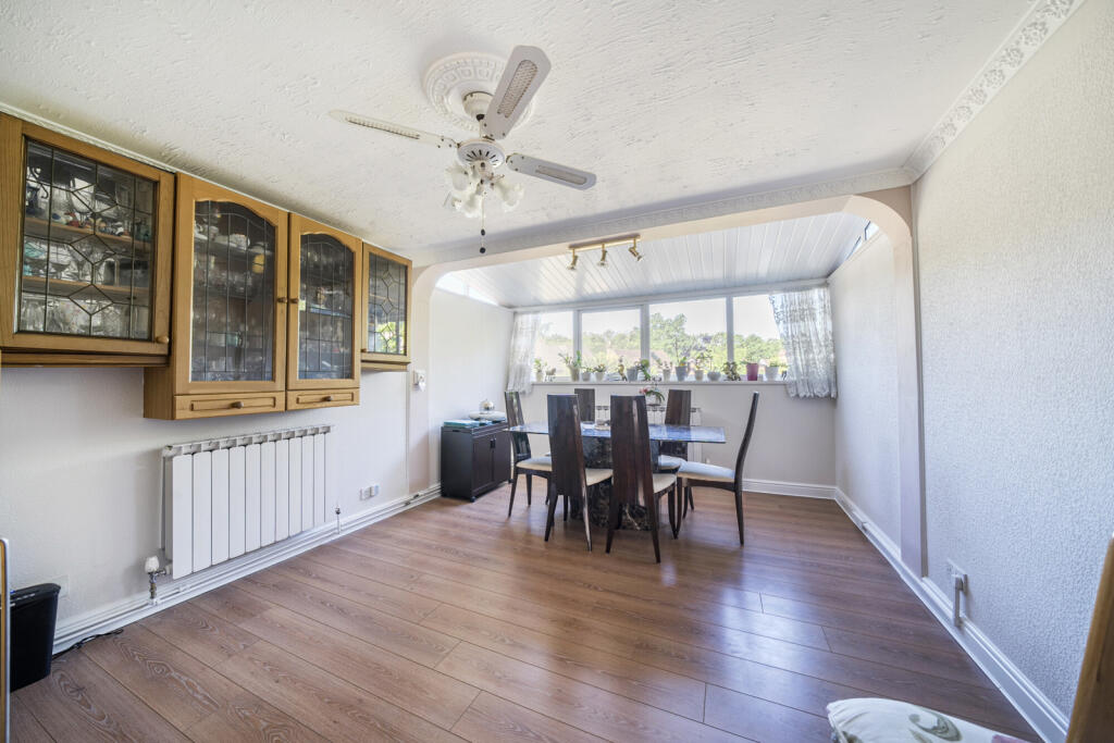Sanctuary Close, Harefield, Uxbridge photo 3