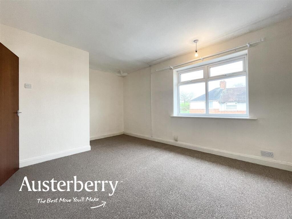 House in Stoke-on-Trent - View 5