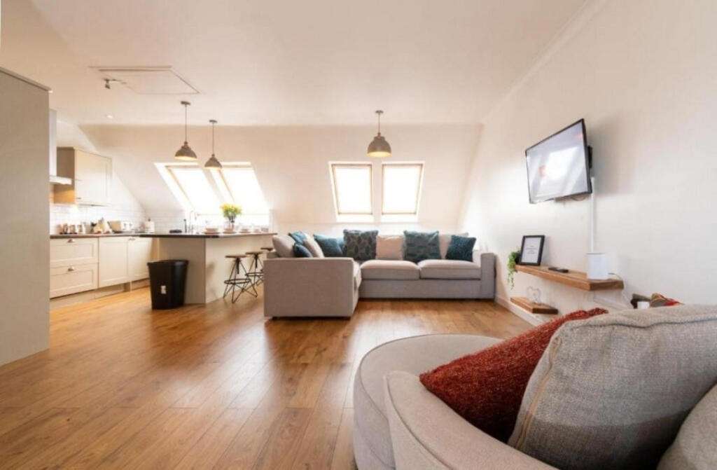 Main image of property: Turlow Court, Leeds, LS9