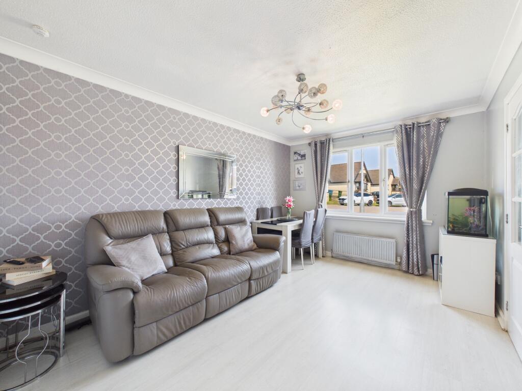 House in Motherwell, North Lanarkshire - View 2