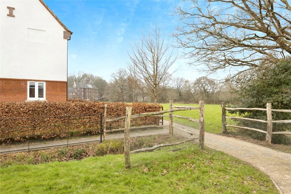 House in Redhill - More