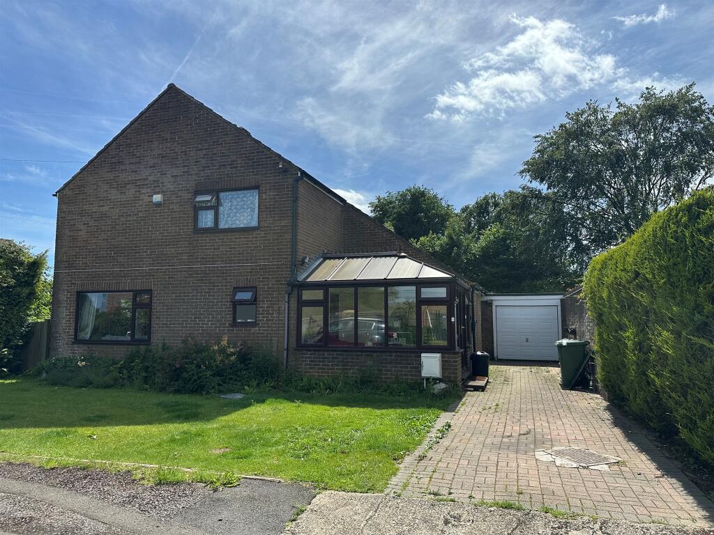 Main image of property: Warrender Road, Chesham