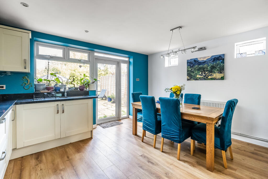House in Redhill - More