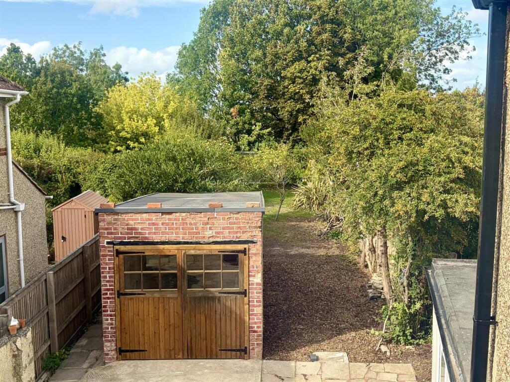 House in Swindon - View 3