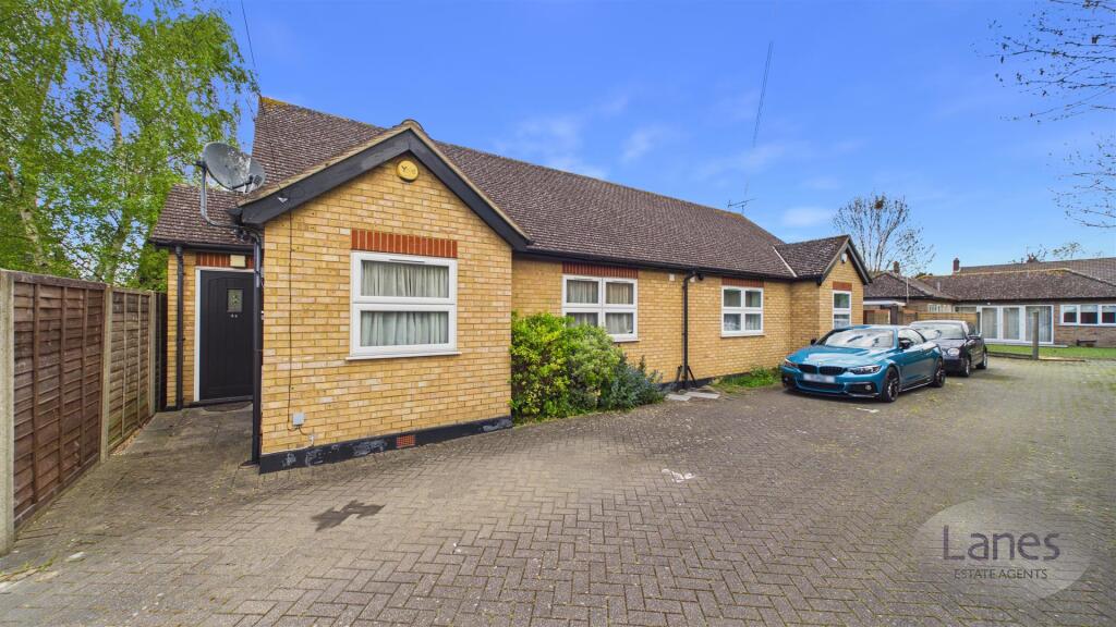 Main image of property: Flamstead End Road, Cheshunt,