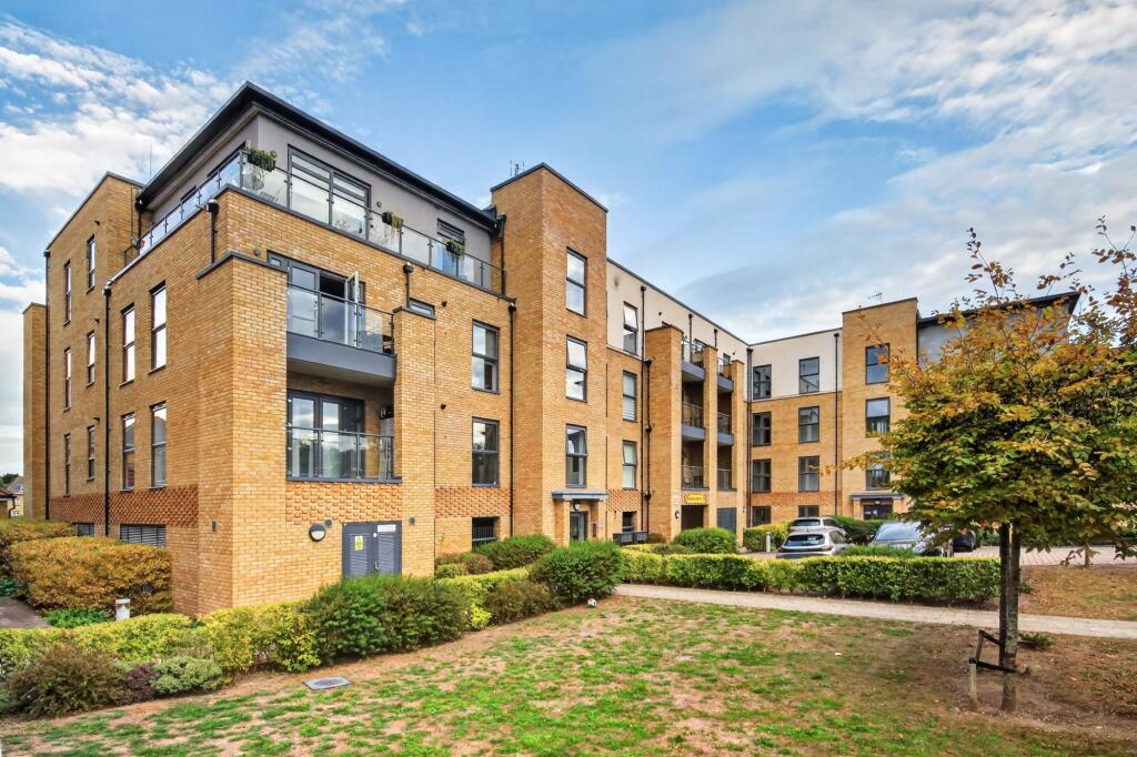 Main image of property: Broad Lane, Bracknell, RG12