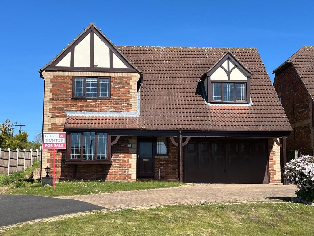 Main image of property: 6 Binks Court, Brethergate, Westwoodside,  DN9 2AU