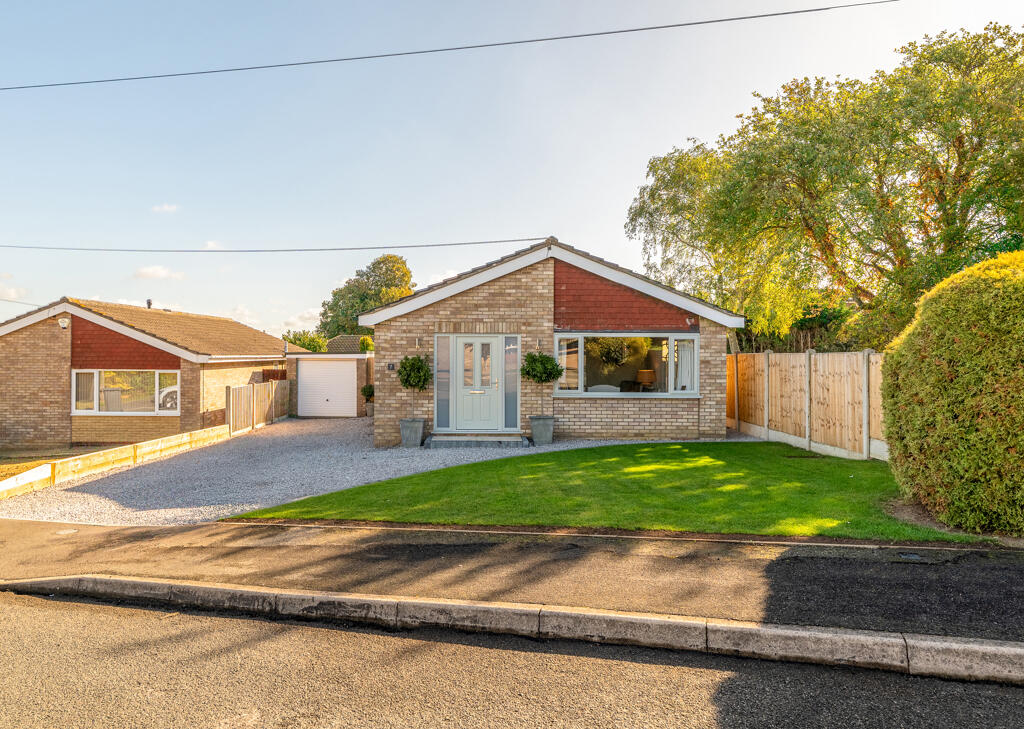 Main image of property: Repton Close, Washingborough, Lincoln, Lincolnshire, LN4