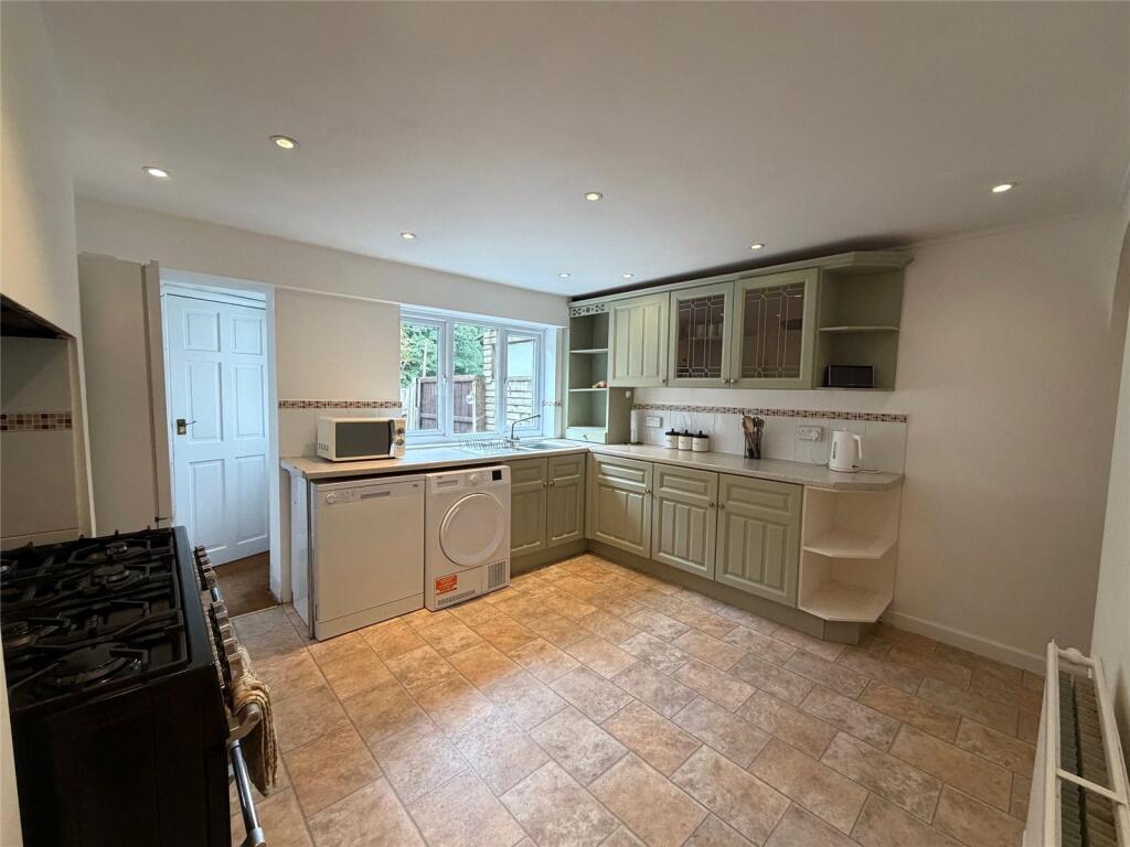 House in Northampton - View 3