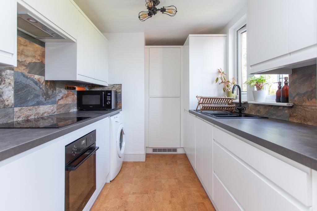 Apartment in Tonbridge - View 5