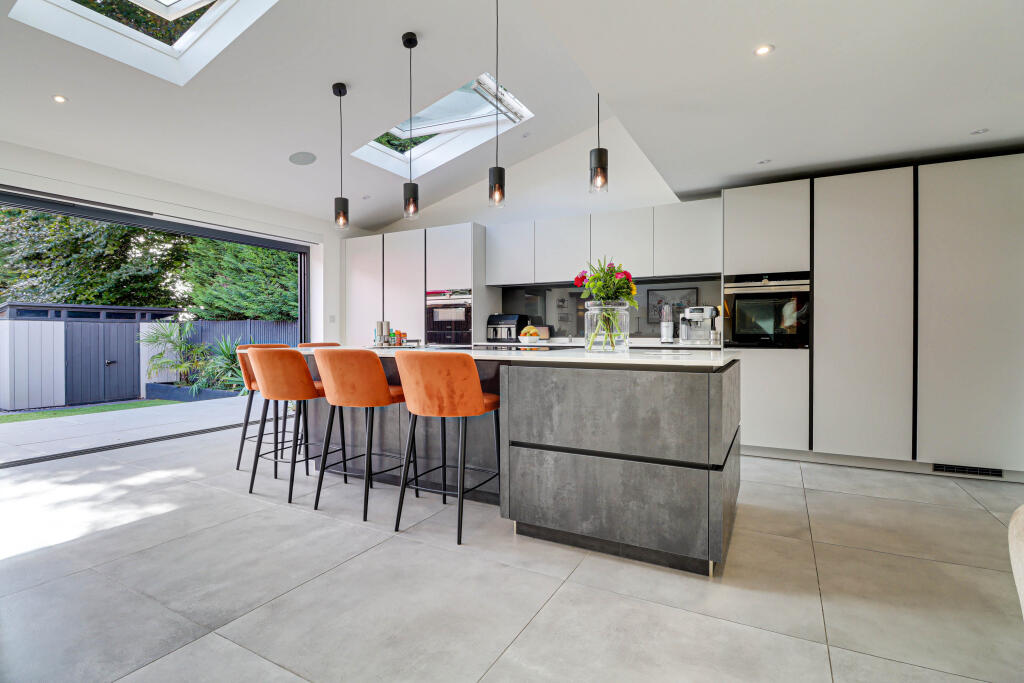 House in St Albans, St Stephen - View 3