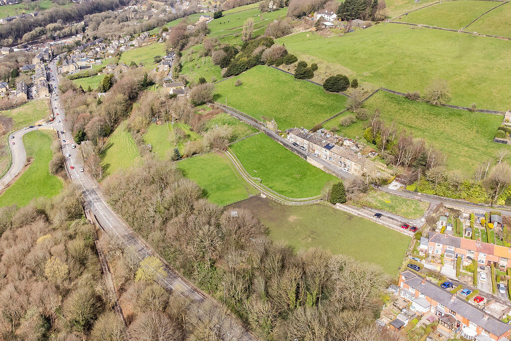 Warley Wood Lane, Luddendenfoot, Halifax photo 2