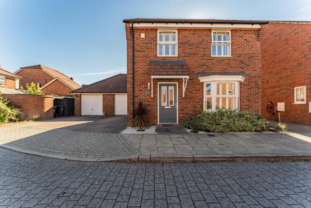 Main image of property: Park View, Castle Hill, Ebbsfleet Valley, Swanscombe, Kent, DA10