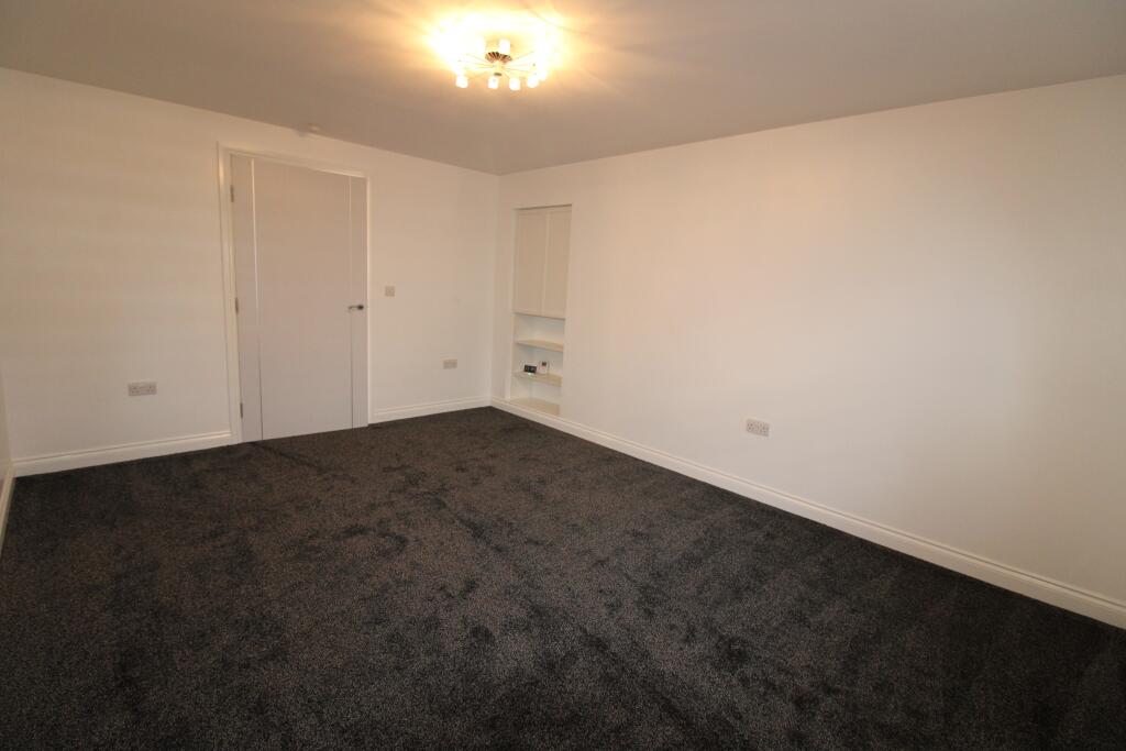 Apartment in Falkirk, Callendar Park, Grahamston - View 5