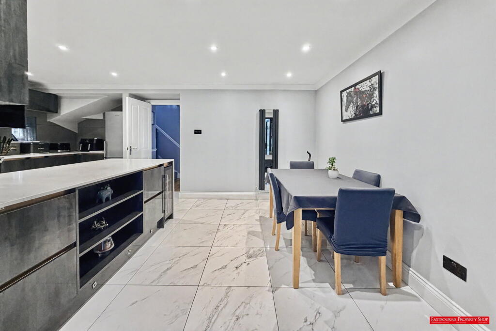 House in Eastbourne, East Sussex - View 3