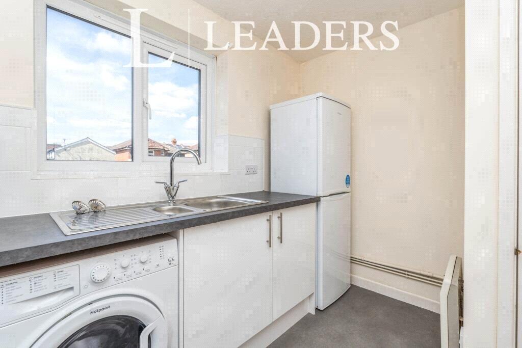 Apartment in Southampton, Western Docks, Freemantle - View 4