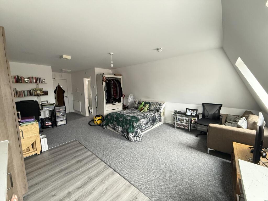 Main image of property: The Globe, Newcastle upon Tyne