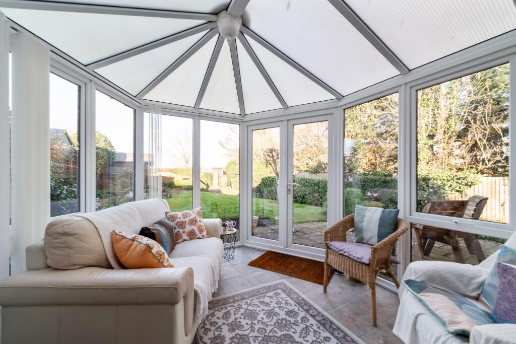 7, Furnival Close photo 3