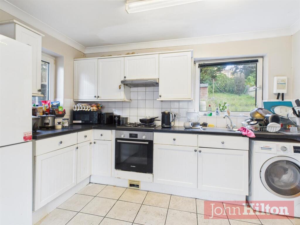 House in Brighton - View 3