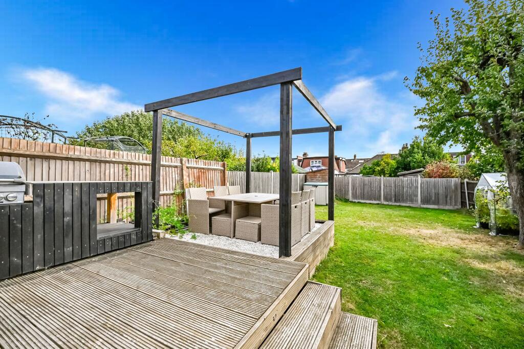 House in London - View 4