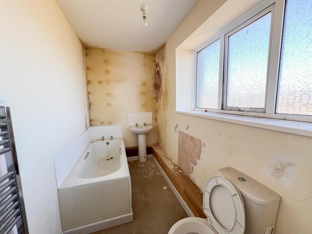 Apartment in Galashiels - More