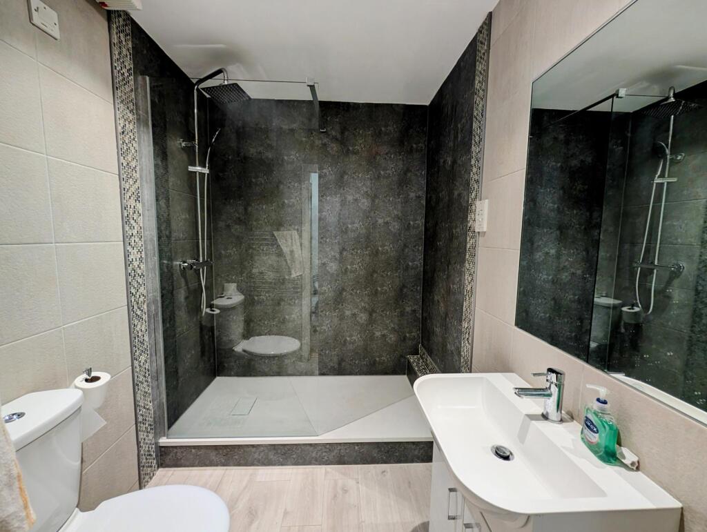 Apartment in Norwich, Lakenham - View 5