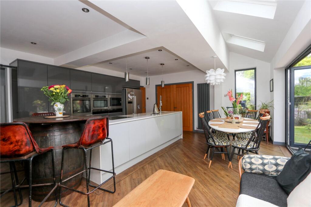 Gatley Road, Cheadle, Greater Manchester, SK8 photo 3