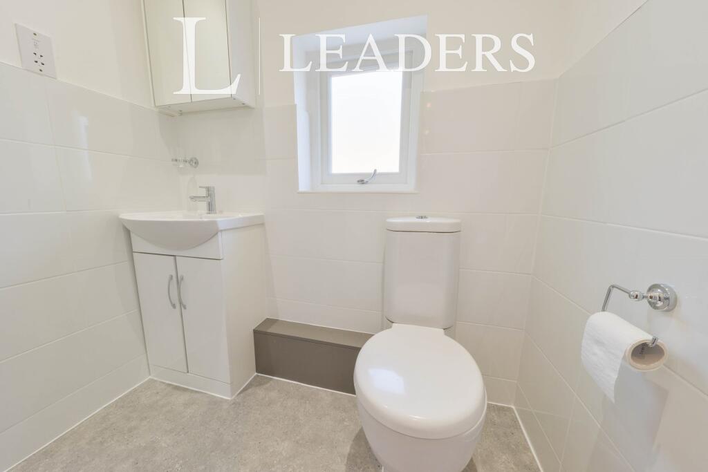 Additional image 4 of Holywell Hill, AL1