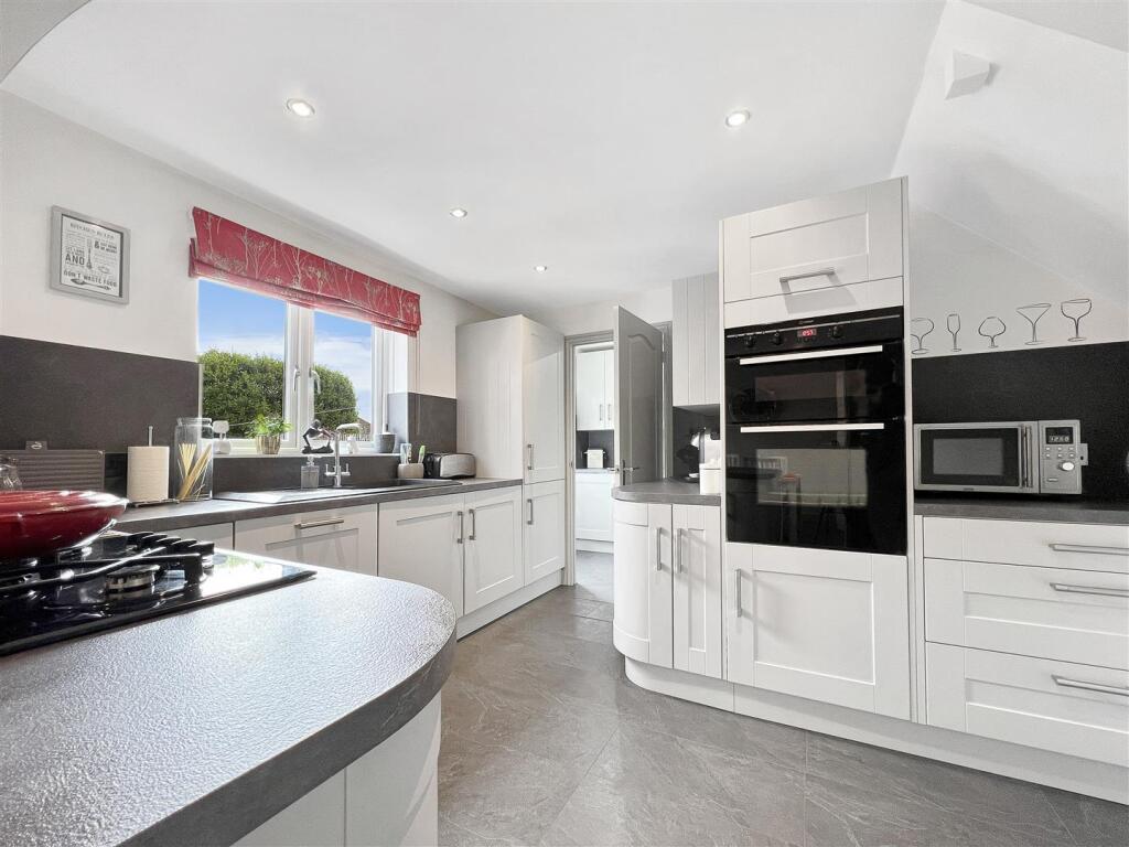 House in Braintree, Halstead - View 3