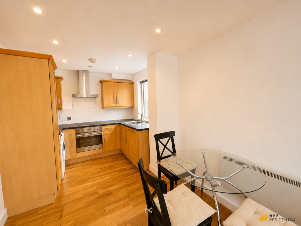 Apartment in Manchester - View 4