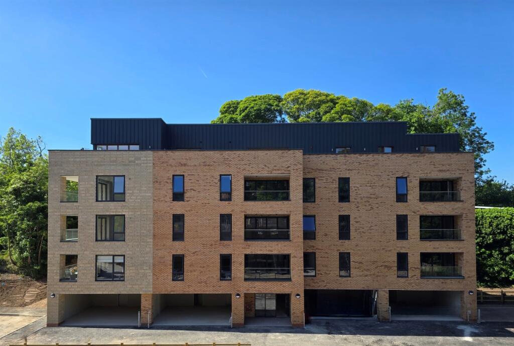 Main image of property: Valley Lane, Mansfield