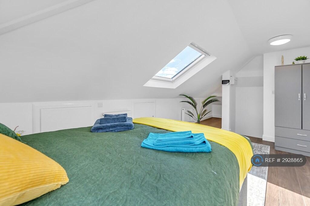 1 bedroom house share for rent