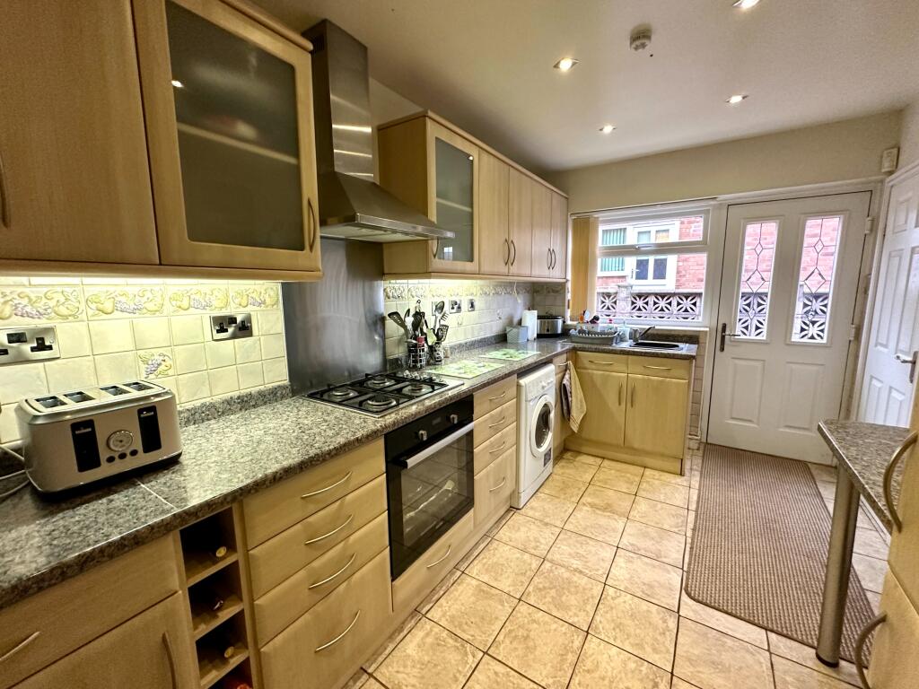 Arnotdale Drive, Pye Green, Cannock, WS12 photo 3
