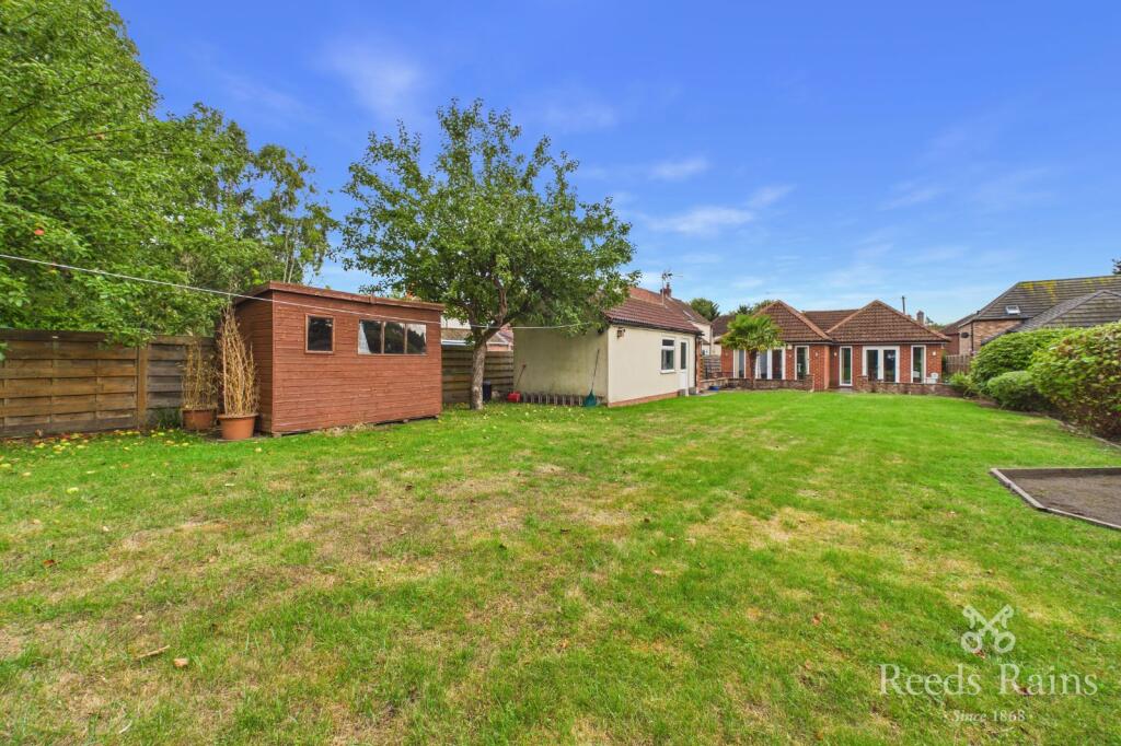 House in Haxby, Park Estate, York - More