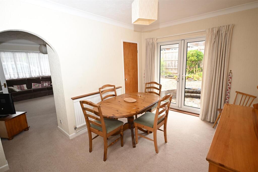 House in Basingstoke and Deane, Basingstoke - More