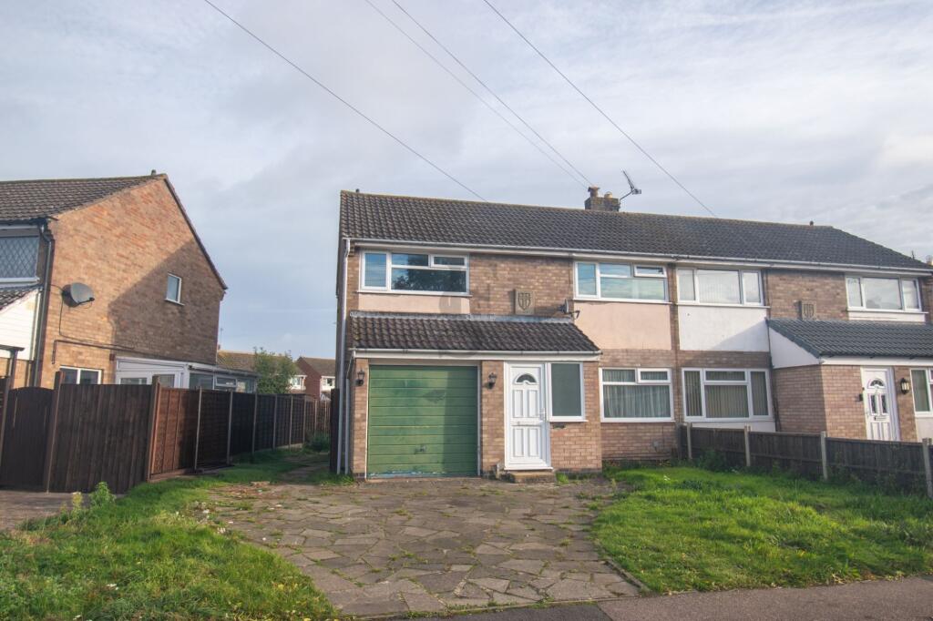 3 Bedroom Semi-Detached in LE2 5WE