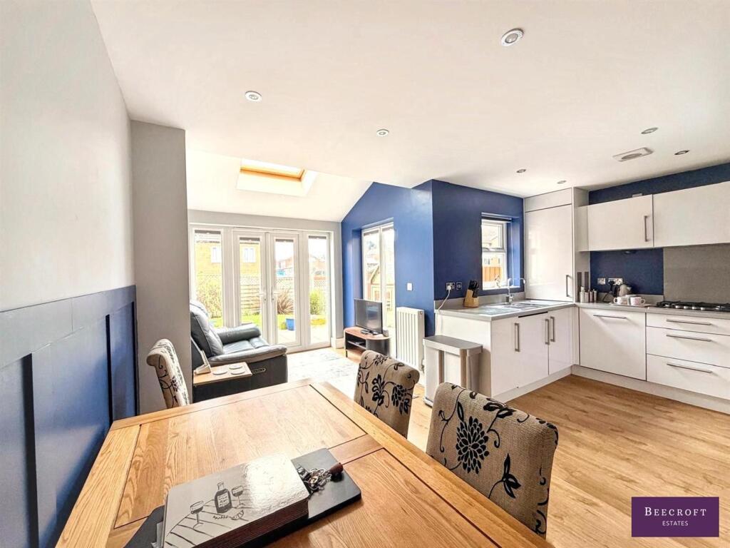 House in Barnsley, Hemingfield - View 5