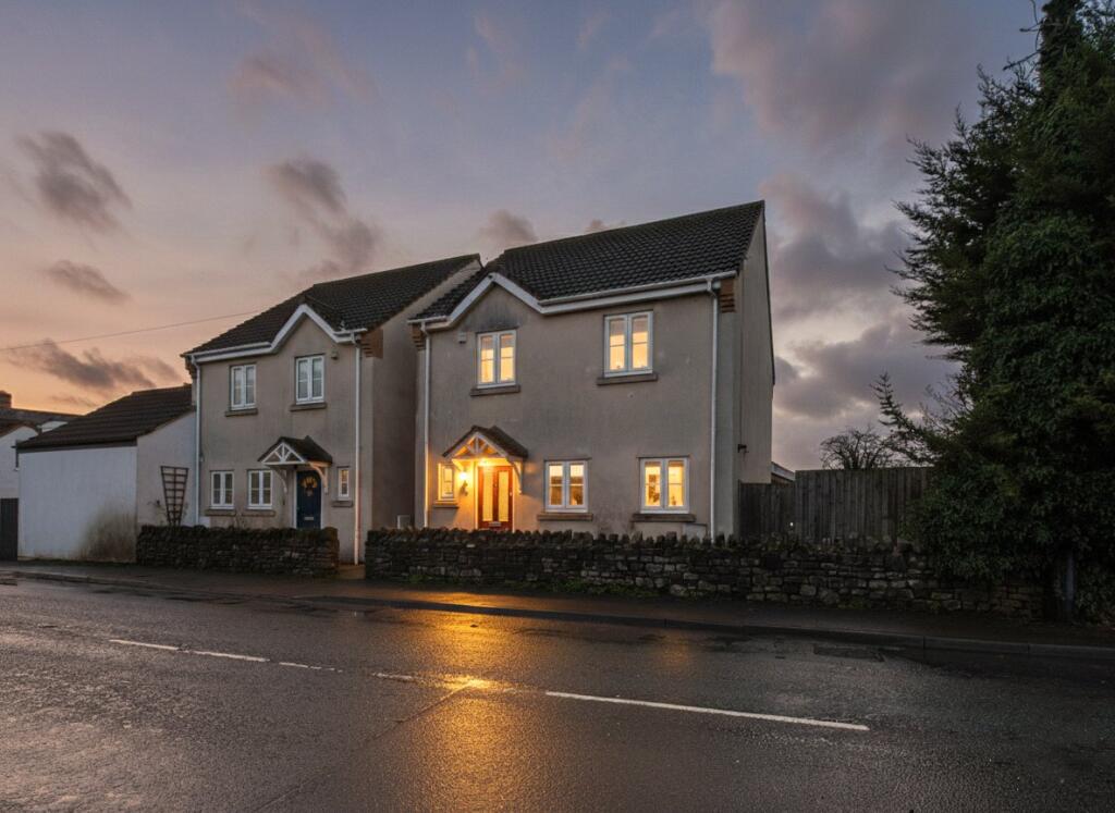 3-bed detached on Vattingstone Lane, Alveston, Bristol, Gloucestershire, BS35, £415,000