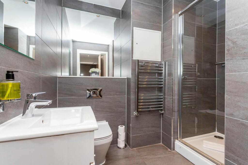 Shower 3.jpg
