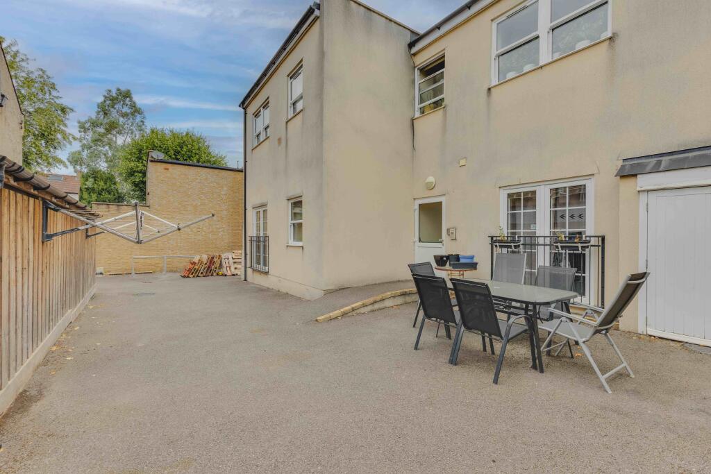 Avenue Road, Penge - View 5