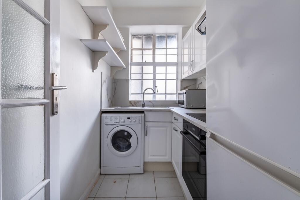 Apartment in London - View 4