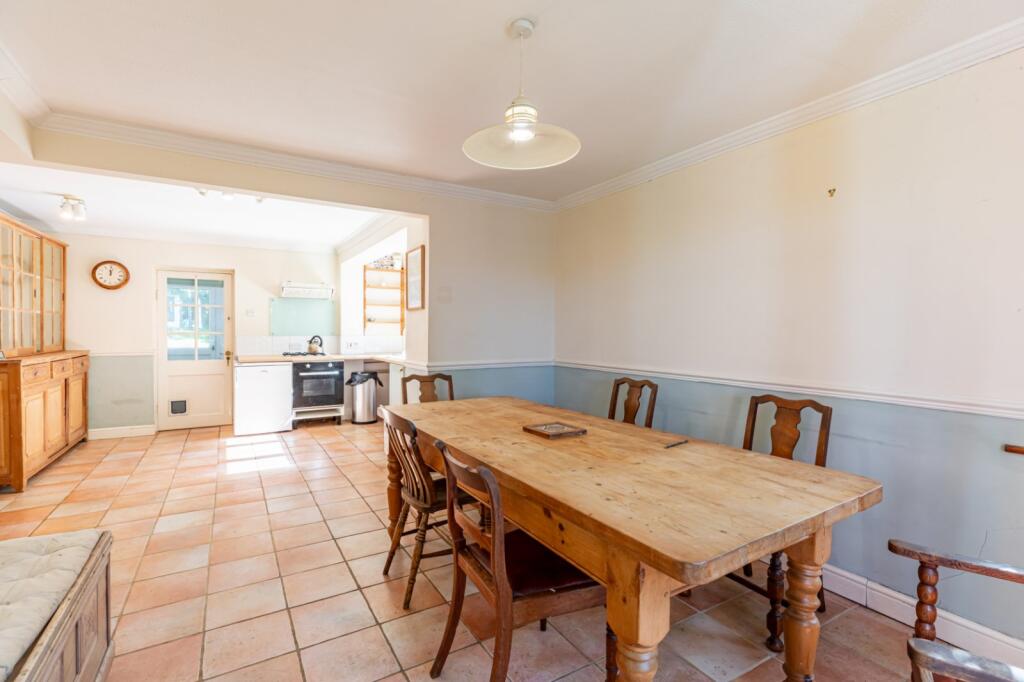 Ashmore Green Road, Ashmore Green, Thatcham, RG18 photo 2